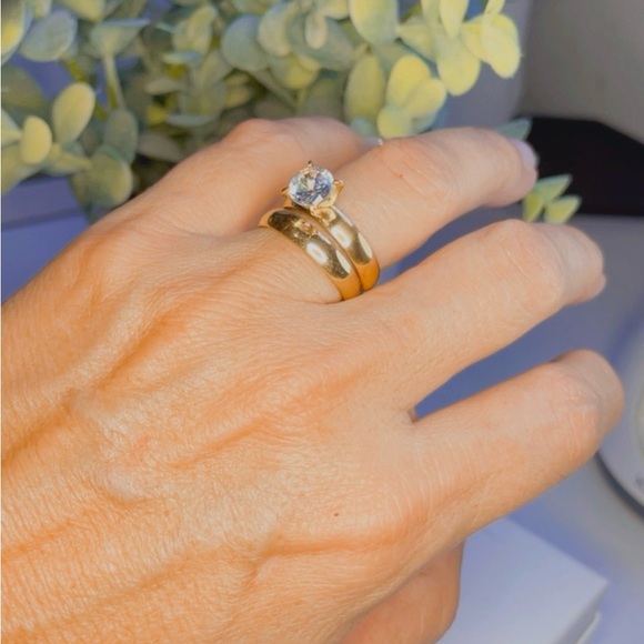 NWT Engagement circonia and wedding band set Stainless Steel Gold Size 8 - Picture 4 of 17